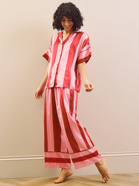 26_Satin_Oversize_Pyjamas_Pink_Stripe_016_4084f4a9-6a86-4a90-bfec-7339f4be4d43_600x600.jpg