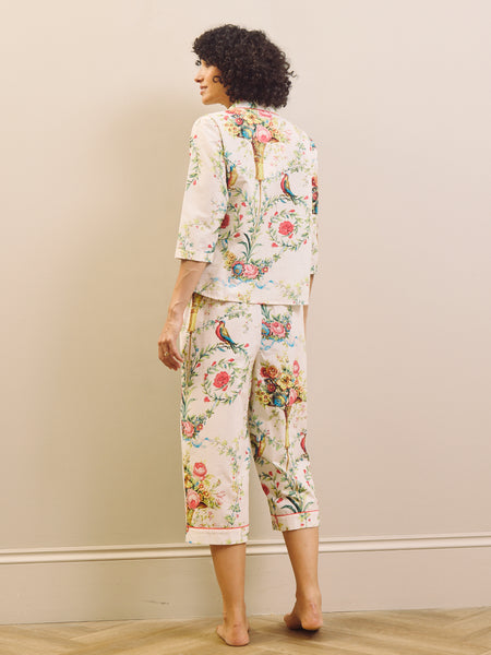 47_White_Neo_Classical_Bouquet_Cotton_Capri_Pyjama_Set_024_600x600.jpg